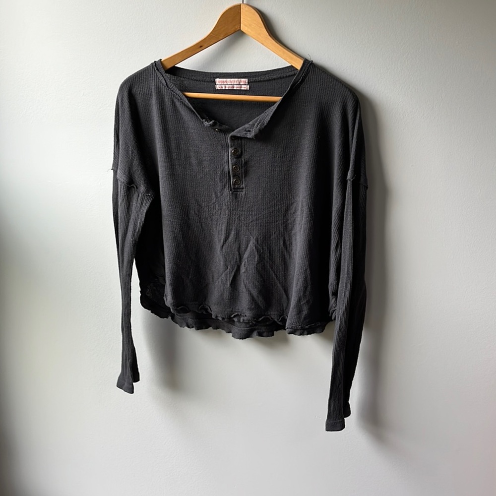 Urban outfitters grey waffleknit long sleeve size medium - Picture 1 of 4